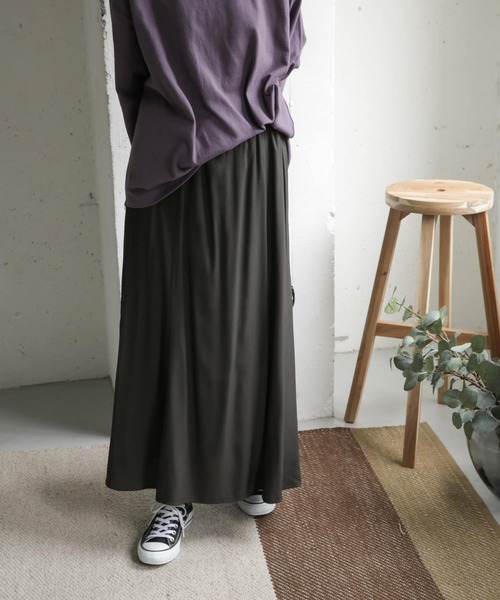 URBAN RESEARCH DOORS(アーバンリサーチドアーズ)の「フィブリルフレアスカート(スカート・レディース・ベージュ/チャコールグレー・ONE)」の7枚目の写真