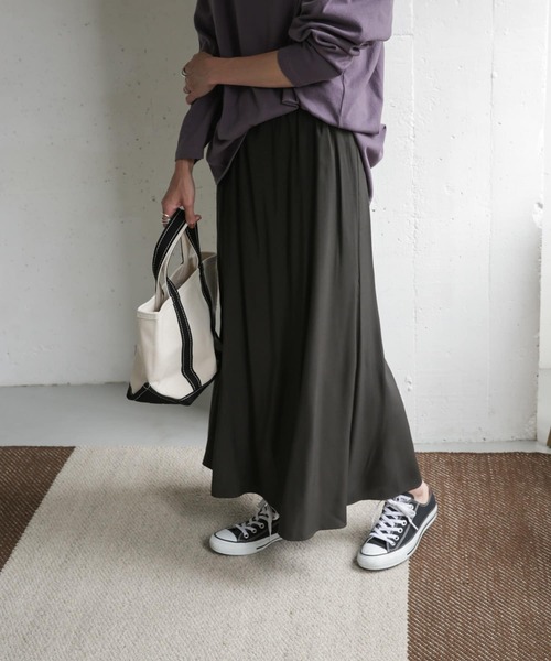 URBAN RESEARCH DOORS(アーバンリサーチドアーズ)の「フィブリルフレアスカート(スカート・レディース・ベージュ/チャコールグレー・ONE)」の11枚目の写真