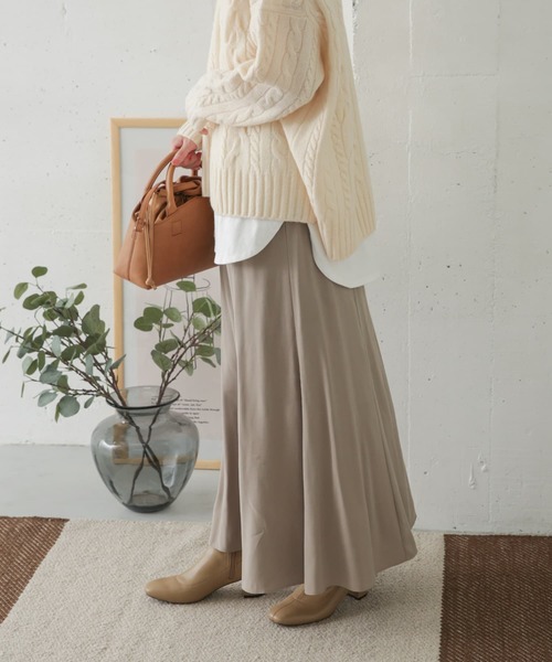 URBAN RESEARCH DOORS(アーバンリサーチドアーズ)の「フィブリルフレアスカート(スカート・レディース・ベージュ/チャコールグレー・ONE)」の21枚目の写真