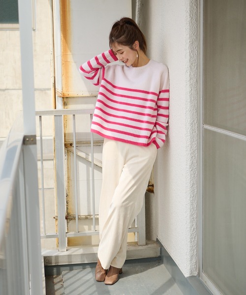 RIVE DROITE(リヴドロワ)の「定番のボーダートップスも新鮮に パネルボーダーニット(ニット/セーター・レディース・オフホワイト/ブラック・FREE)」の4枚目の写真