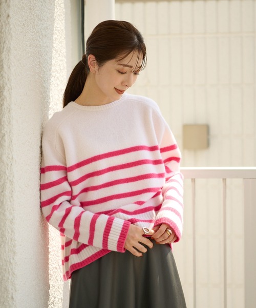 RIVE DROITE(リヴドロワ)の「定番のボーダートップスも新鮮に パネルボーダーニット(ニット/セーター・レディース・オフホワイト/ブラック・FREE)」の9枚目の写真
