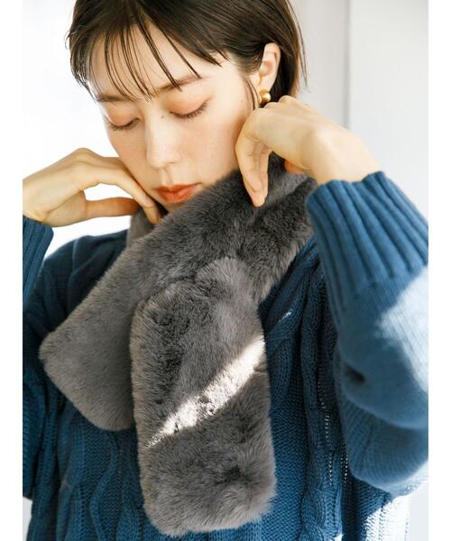 koe(コエ)の「差し込みフェイクファーミニティペット*(マフラー・レディース・チャコールグレー/パープル/ブルー/ライトグレー・FREE)」の13枚目の写真