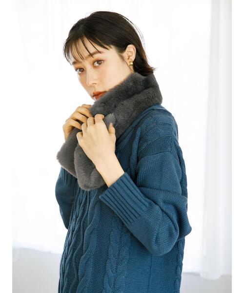 koe(コエ)の「差し込みフェイクファーミニティペット*(マフラー・レディース・チャコールグレー/パープル/ブルー/ライトグレー・FREE)」の10枚目の写真