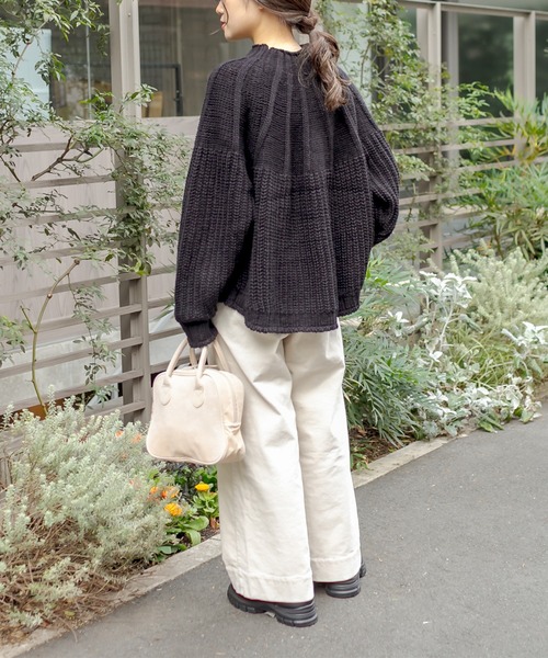 PUAL CE CIN（ピュアルセシン）の「アーチ編みニットプルオーバー（ニット/セーター・レディース・アイボリー/ブラック/ブラウン系その他/グレイッシュベージュ・FREE）」の11枚目の写真