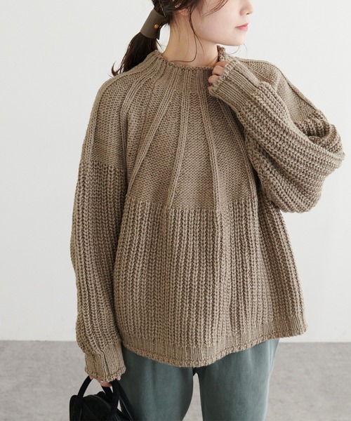 PUAL CE CIN（ピュアルセシン）の「アーチ編みニットプルオーバー（ニット/セーター・レディース・アイボリー/ブラック/ブラウン系その他/グレイッシュベージュ・FREE）」の5枚目の写真