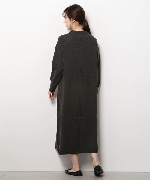 SHARE PARK（シェアパーク）の「【洗える】ラムウール混Aラインワンピース（ワンピース・レディース・グレー系/黄土色系/ライトグリーン系・1）」の11枚目の写真
