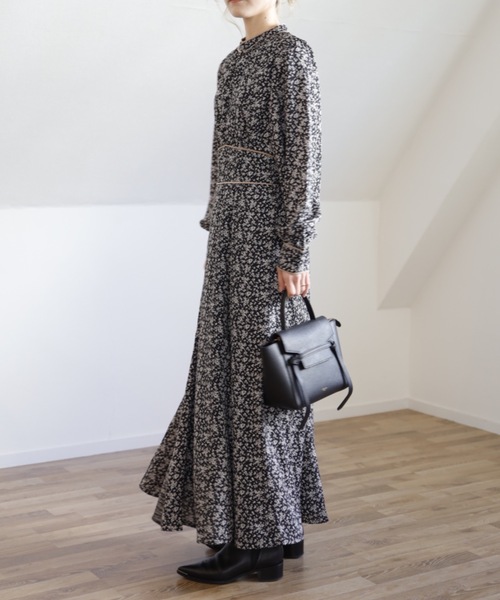 UNFIELD（アンフィールド）の「【UNFIELD パイピング花柄ワンピース】（ワンピース・レディース・ブラック/グレー・FREE）」の2枚目の写真