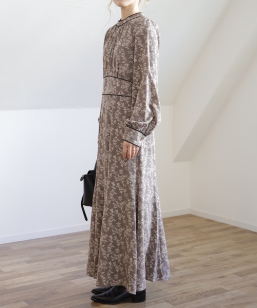 UNFIELD（アンフィールド）の「【UNFIELD パイピング花柄ワンピース】（ワンピース・レディース・ブラック/グレー・FREE）」の3枚目の写真