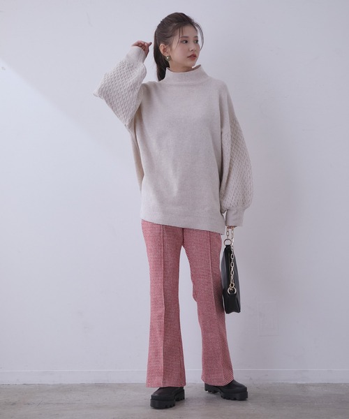 vis-`a-vis(ビサビ)の「【WEB限定】裏地付きで暖か千鳥柄フレアパンツ(スラックス・レディース・ブラック/レッド・M/S)」の16枚目の写真