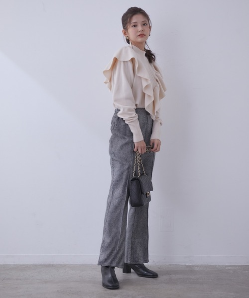 vis-`a-vis(ビサビ)の「【WEB限定】裏地付きで暖か千鳥柄フレアパンツ(スラックス・レディース・ブラック/レッド・M/S)」の3枚目の写真