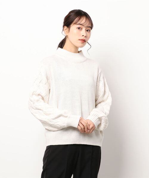 Samansa Mos2 blue（サマンサモスモスブルー）の「袖ケーブルニット