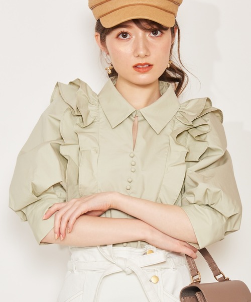 NOELA（ノエラ）の「ボリュームフリルブラウス（シャツ/ブラウス・レディース・ライトグリーン/その他1/オフホワイト・フリー）」の2枚目の写真