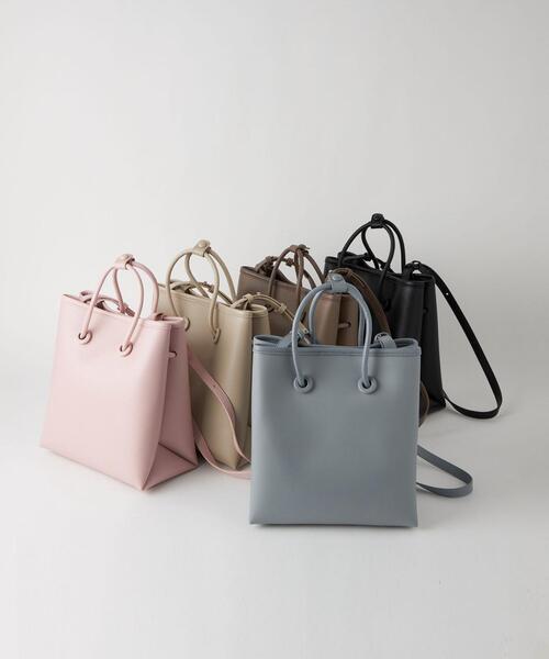 green label relaxing（グリーンレーベルリラクシング）の「MTHV BOX 2WAY バッグ（ショルダーバッグ・レディース・ブラック/モカ/ライトピンク/クリーム/ライトブルー・FREE）」の12枚目の写真