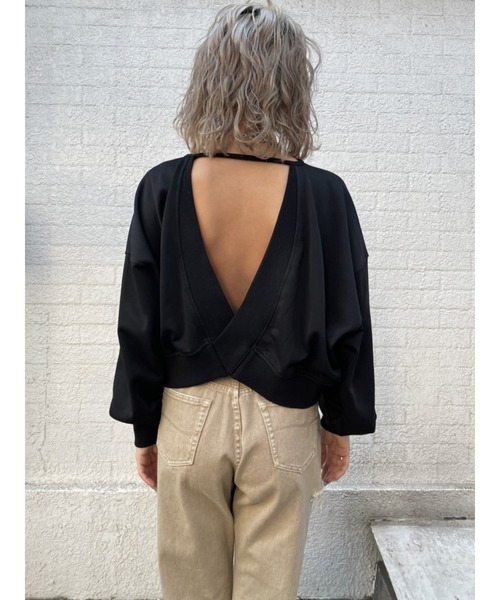 EGOIST(エゴイスト)の「バックツイストスウェットトップス(スウェット・レディース・ブラック/オレンジ/マルチ・FREE)」の10枚目の写真