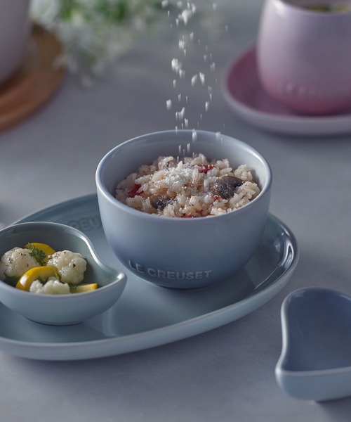 Le Creuset（ルクルーゼ）の「スフィア・ペタル・プレート （M