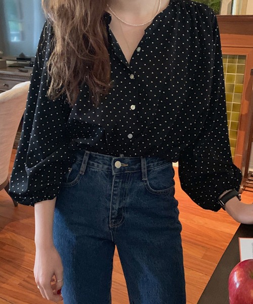 DAY CLOSET（デイ クローゼット）の「レディース 小粒ドットとパールシャル風ボタンのブラウス（シャツ/ブラウス・レディース・ブラック/アイボリー・ONE SIZE）」の7枚目の写真