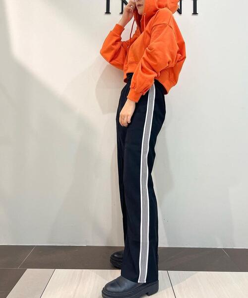 INGNI(イング)の「キーネックスウェット/パーカー(Tシャツ/カットソー・レディース・ブラック/オフホワイト/ピンク/オレンジ/グリーン/オートミール・M)」の14枚目の写真