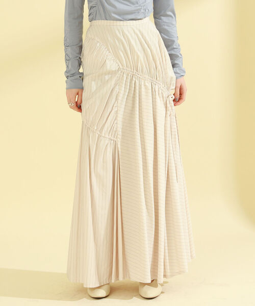 Ray BEAMS（レイビームス）の「Ray BEAMS / ストライプ アシメ ギャザー スカート（スカート・レディース・ベージュ/アイボリー・1/0）」の4枚目の写真