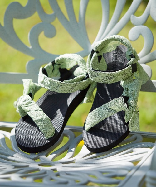 ＜BAPY X ARIZONA LOVE＞ SANDALS