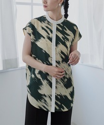 ペイント柄フレンチスリーブシャツ