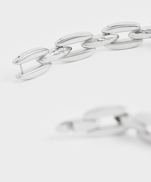 CHARLES & KEITH(チャールズ & キース)の「チェーンリンク チョーカーネックレス / Chain Link Choker Necklace(ネックレス・レディース・ゴールド系その他/シルバー/ゴールド・FREE)」の4枚目の写真