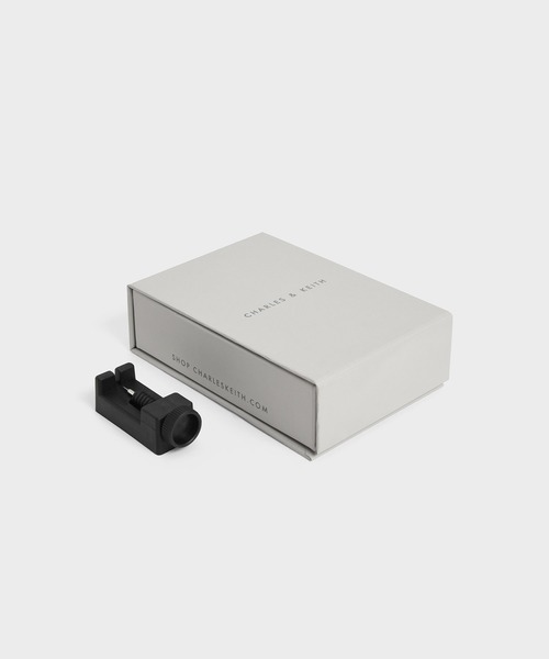 CHARLES & KEITH(チャールズ & キース)の「チェーンリンク チョーカーネックレス / Chain Link Choker Necklace(ネックレス・レディース・ゴールド系その他/シルバー/ゴールド・FREE)」の6枚目の写真