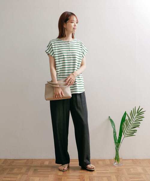 URBAN RESEARCH DOORS(アーバンリサーチドアーズ)の「2WAYスナップ釦畦ボーダーカットソー(Tシャツ/カットソー・レディース・ホワイト系その他/グリーン系その他/ブルー系その他・MEDIUM)」の20枚目の写真