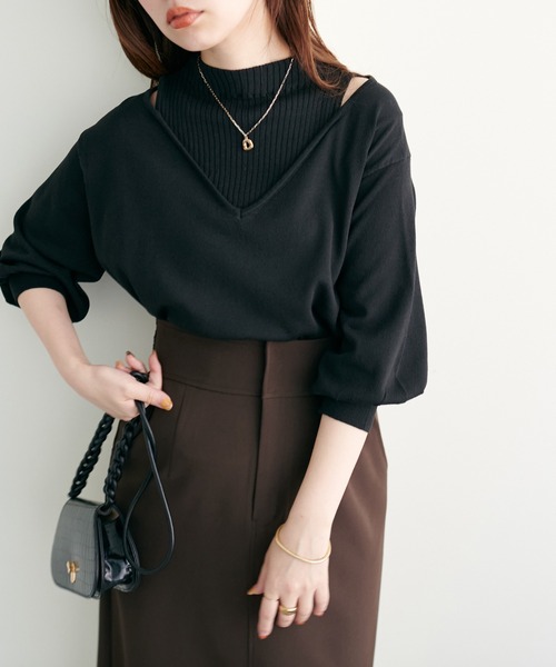 natural couture(ナチュラルクチュール)の「2022AWアイテム/チラ見せレイヤード風ニット(ニット/セーター・レディース・ライトベージュ/グリーン/ブラック・FREE)」の5枚目の写真