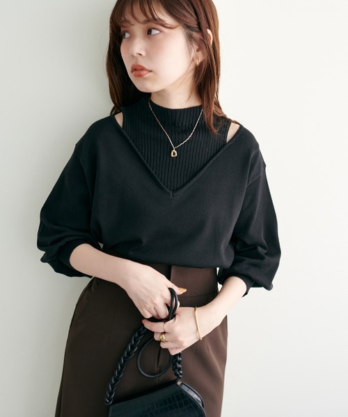 natural couture(ナチュラルクチュール)の「2022AWアイテム/チラ見せレイヤード風ニット(ニット/セーター・レディース・ライトベージュ/グリーン/ブラック・FREE)」の4枚目の写真