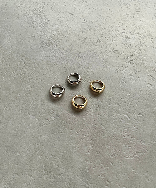 VENCEEXCHANGE（ヴァンスエクスチェンジ）の「シンプルフープピアス（ピアス（両耳用）・レディース・シルバー/ゴールド・FREE）」の6枚目の写真