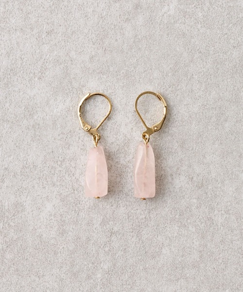 BEARDSLEY（ビアズリー）の「フレンチフックピアス（ピアス（両耳用）・レディース・ホワイト/ピンク・FREE）」の2枚目の写真