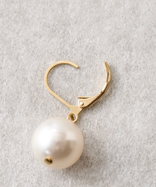 BEARDSLEY（ビアズリー）の「フレンチフックピアス（ピアス（両耳用）・レディース・ホワイト/ピンク・FREE）」の5枚目の写真