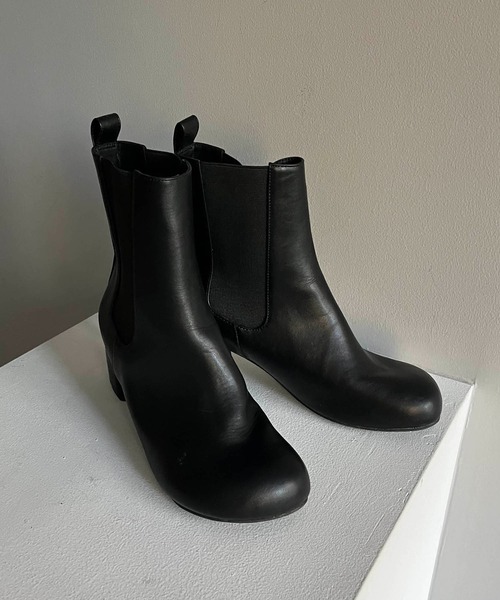 CAPRICIEUX LE'MAGE（カプリシューレマージュ）の「ラウンドトゥサイドゴアショートブーツ（ブーツ・レディース・ブラック/ベージュ/ホワイト系その他・38/37）」の6枚目の写真