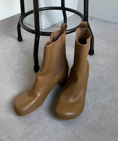 CAPRICIEUX LE'MAGE（カプリシューレマージュ）の「ラウンドトゥサイドゴアショートブーツ（ブーツ・レディース・ブラック/ベージュ/ホワイト系その他・38/37）」の15枚目の写真