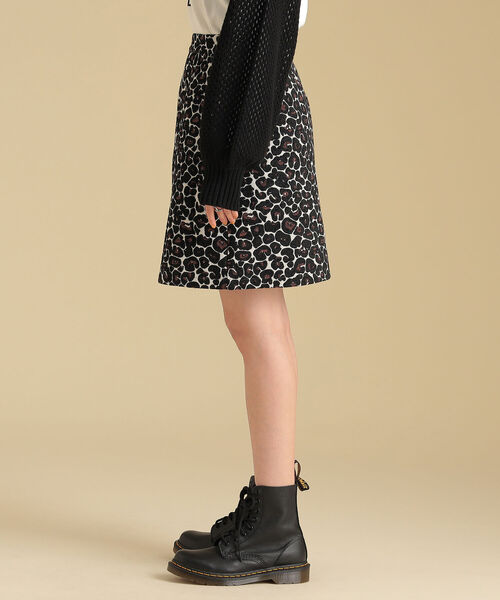 Ray BEAMS（レイビームス）の「Ray BEAMS / ヒョウ柄 ジャカード ミニスカート（スカート・レディース・ダークブラウン・0/1）」の7枚目の写真