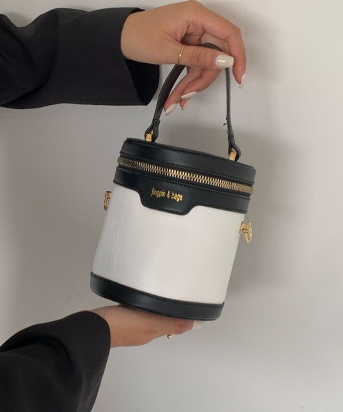 ECLIN（エクラン）の「2WAYバニティバッグ ショルダーバッグ（ショルダーバッグ・レディース・ブラック/ブラウン/ブラック系その他・FREE）」の19枚目の写真