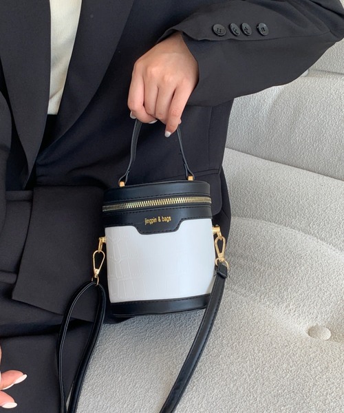 ECLIN（エクラン）の「2WAYバニティバッグ ショルダーバッグ（ショルダーバッグ・レディース・ブラック/ブラウン/ブラック系その他・FREE）」の22枚目の写真