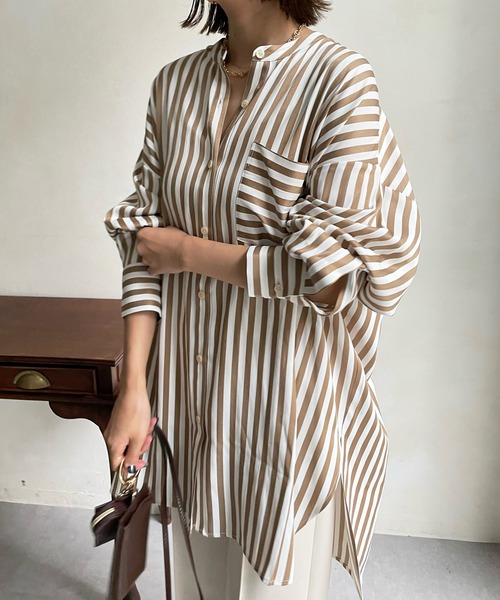 DouDou(ドゥドゥ)の「スタンドストライプシャツ(シャツ/ブラウス・レディース・ブラック/ベージュ・FREE)」の6枚目の写真