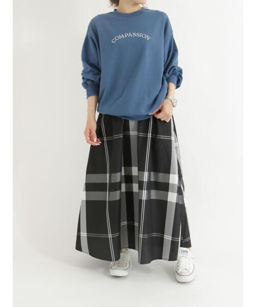 Samansa Mos2 blue（サマンサモスモスブルー）の「刺繍ロゴスウェット（Tシャツ/カットソー・レディース・ベージュ/オフホワイト/ブルー/グリーン・ﾌﾘ-）」の6枚目の写真