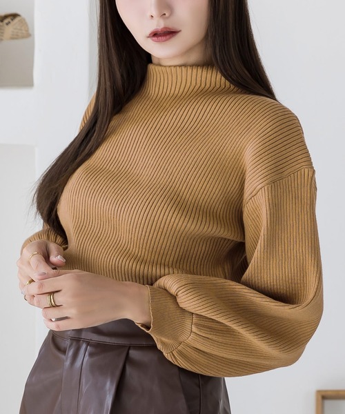 Julia Boutique(ジュリアブティック)の「パーソナルカラーボリュームスリーブニットトップス/22570(ニット/セーター・レディース・レッド/グリーン/キャメル/ライム/ラベンダー/ネイビー/パープル/マスタード/モカ/ブラック/アイボリー/サックスブルー・ONE)」の1枚目の写真
