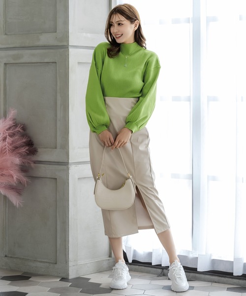 Julia Boutique(ジュリアブティック)の「パーソナルカラーボリュームスリーブニットトップス/22570(ニット/セーター・レディース・レッド/グリーン/キャメル/ライム/ラベンダー/ネイビー/パープル/マスタード/モカ/ブラック/アイボリー/サックスブルー・ONE)」の19枚目の写真