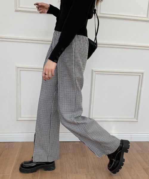ECLIN（エクラン）の「センタースリット千鳥柄セミワイドパンツ（その他パンツ・レディース・ブラック/ブラウン・S/M/L）」の8枚目の写真