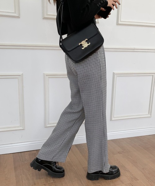 ECLIN（エクラン）の「センタースリット千鳥柄セミワイドパンツ（その他パンツ・レディース・ブラック/ブラウン・S/M/L）」の17枚目の写真