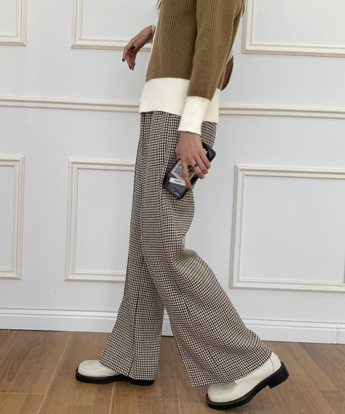 ECLIN（エクラン）の「センタースリット千鳥柄セミワイドパンツ（その他パンツ・レディース・ブラック/ブラウン・S/M/L）」の18枚目の写真