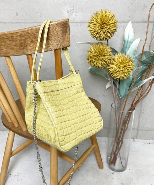 StyleSea（スタイルシー）の「フェイククロコレザーバッグ（ショルダーバッグ・レディース・ライトブルー/ライトパープル/イエロー/ブラウン/ライム・FREE）」の10枚目の写真