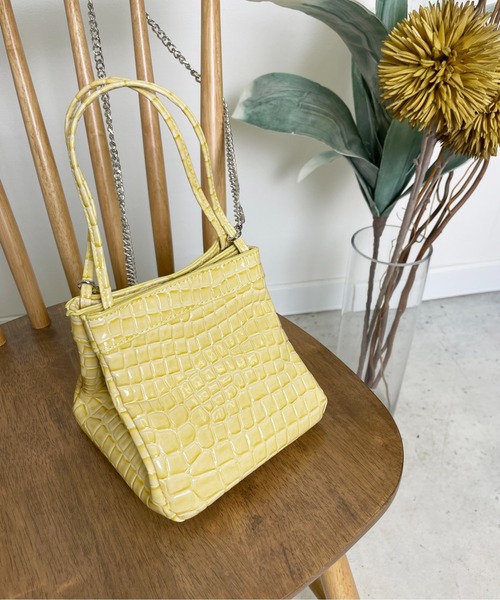 StyleSea（スタイルシー）の「フェイククロコレザーバッグ（ショルダーバッグ・レディース・ライトブルー/ライトパープル/イエロー/ブラウン/ライム・FREE）」の20枚目の写真