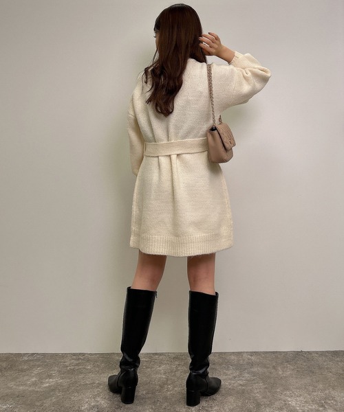 INGNI（イング）の「ふわふわモックネックニットワンピース（ワンピース・レディース・ピンク/アイボリー/グレー/パープル・M）」の7枚目の写真