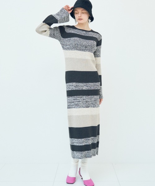 Solace（ソレイス）の「フレアスリーブボーダータイトニットワンピース（ワンピース・レディース・パープル/ブルー/ブラック・FREE）」の2枚目の写真