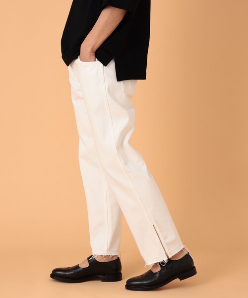 BEAMS LIGHTS(ビームスライツ)の「BEAMS LIGHTS / ハードウォッシュ ジップ デニムパンツ(デニムパンツ・メンズ・オフホワイト/サックスブルー・MEDIUM/LARGE/SMALL)」の15枚目の写真