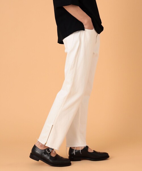 BEAMS LIGHTS(ビームスライツ)の「BEAMS LIGHTS / ハードウォッシュ ジップ デニムパンツ(デニムパンツ・メンズ・オフホワイト/サックスブルー・MEDIUM/LARGE/SMALL)」の17枚目の写真